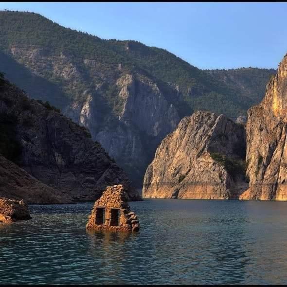 Apartment Holiday Lake - Piva 2022 플루지네 외부 사진