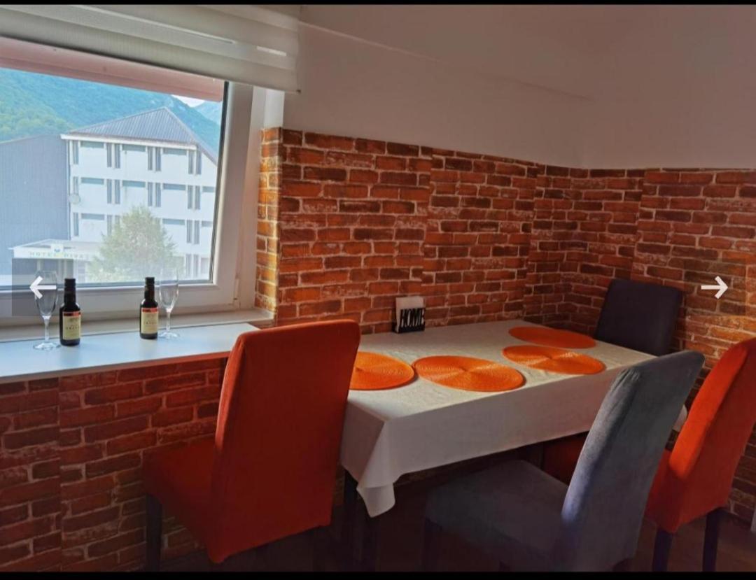 Apartment Holiday Lake - Piva 2022 플루지네 외부 사진